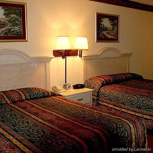Travelodge - Cincinnati Sharonville Extérieur photo