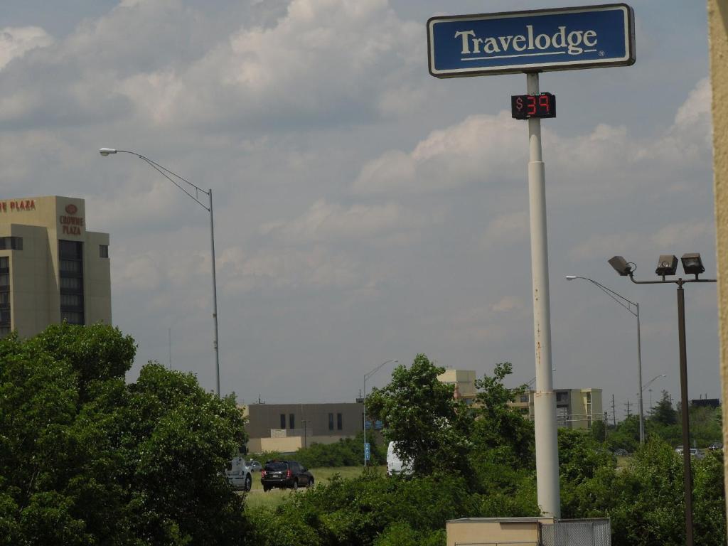 Travelodge - Cincinnati Sharonville Extérieur photo